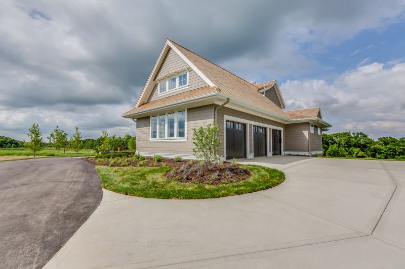 How Concrete Overlays Restore Worn Commercial Surfaces